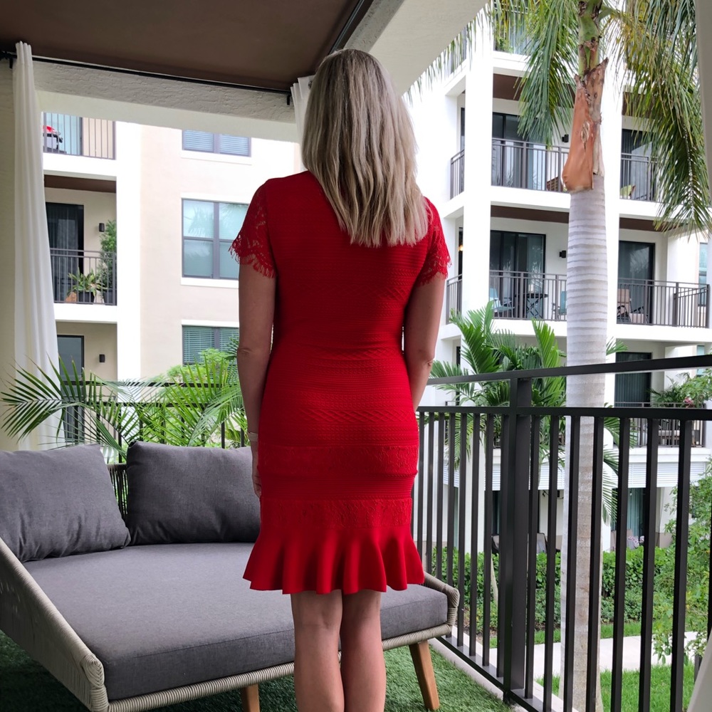 Dress - Picture 7 of 8